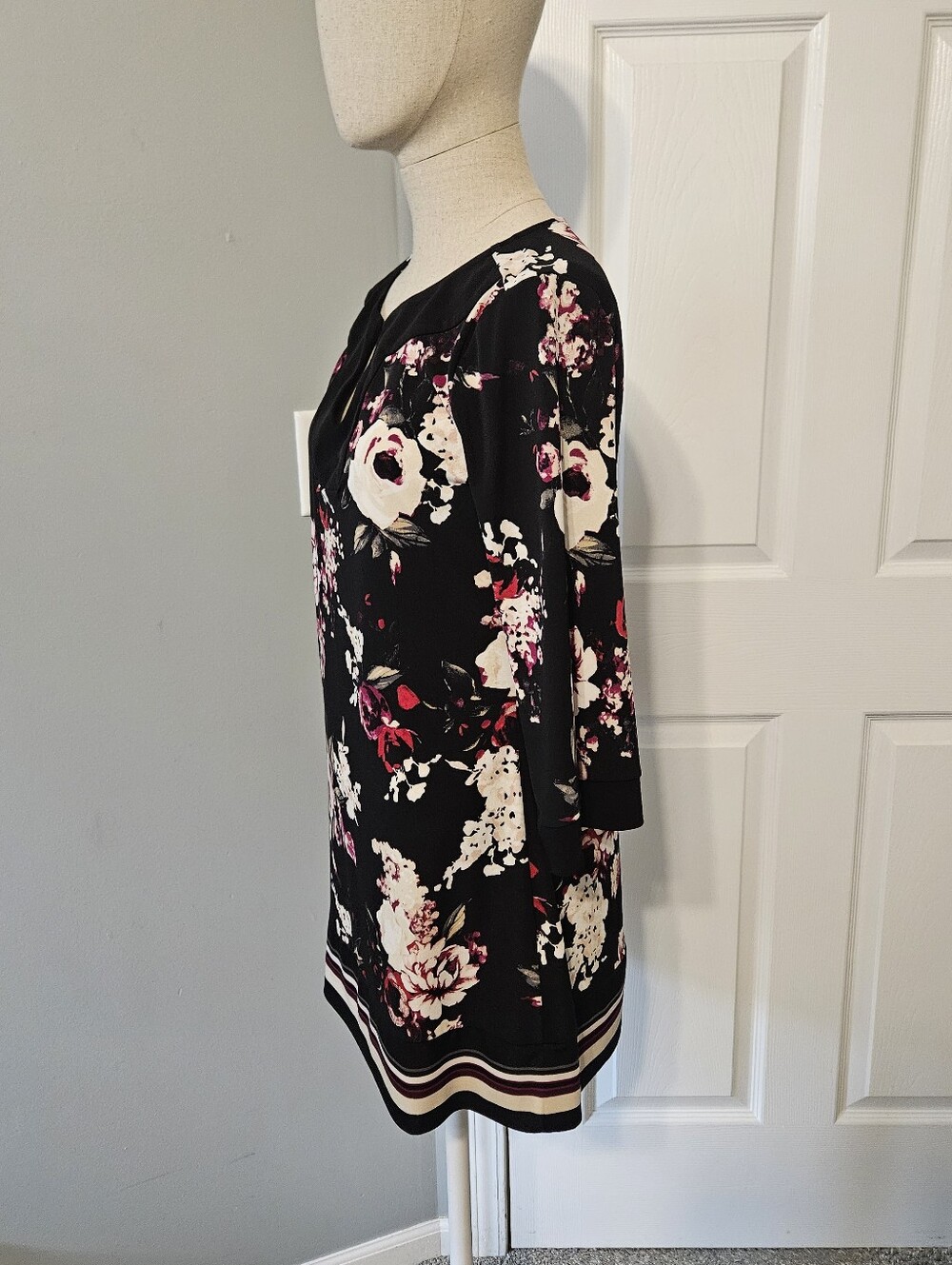 White House Black Market Black Floral Tunic with Pink and Cream Accents - Picture 2 of 5